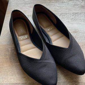 Kelly &  Katie size 7 shoe black worn once brand new